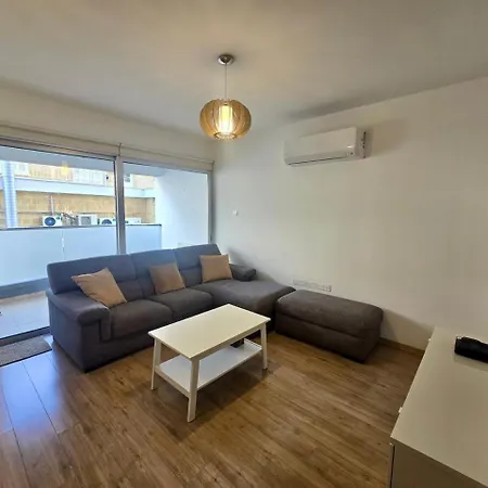 Apartman Modern 1br Flat In Centre